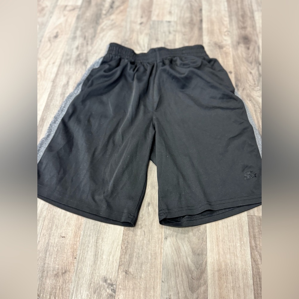 STARTER‎ Black and Gray boys Athletic Shorts size large 10/12